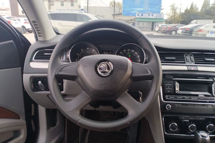 Used Skoda Superb 2013 1.4TSI DSG Sport Edition Steering Wheel