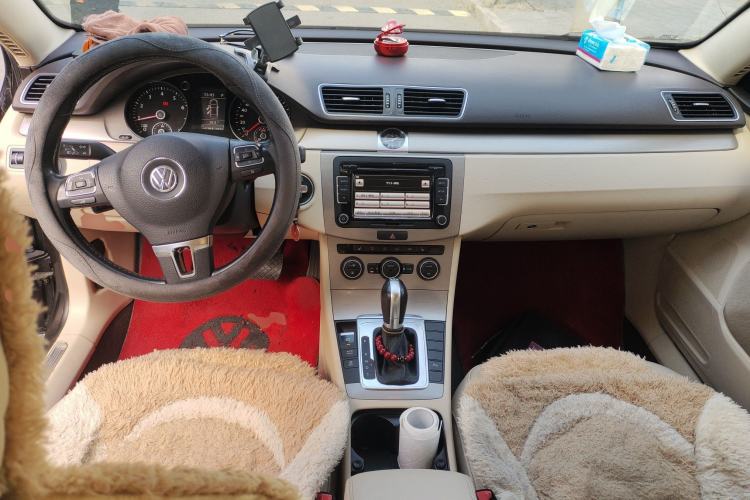 Used Volkswagen Magotan 2013 1.8TSI Luxury Model Center Console