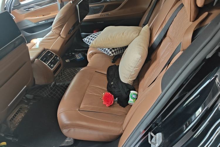 Used BMW 7 Series 2016 730Li Luxury Model