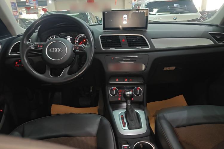 Used Audi Q3 2016 30 TFSI Fashion Model
