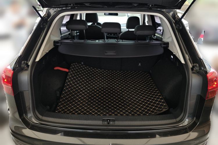 Used Volkswagen Tayron 2020 330TSI Two-Wheel Drive Luxury Smart Connectivity Version Trunk