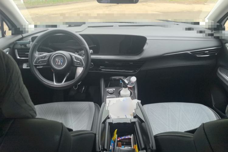 Used Buick Envision 2025 Encore Plus 28T Two-Wheel-Drive Platinum Edition
