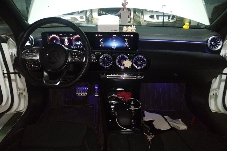 Used Mercedes-Benz CLA 2022 CLA 200 Center Console