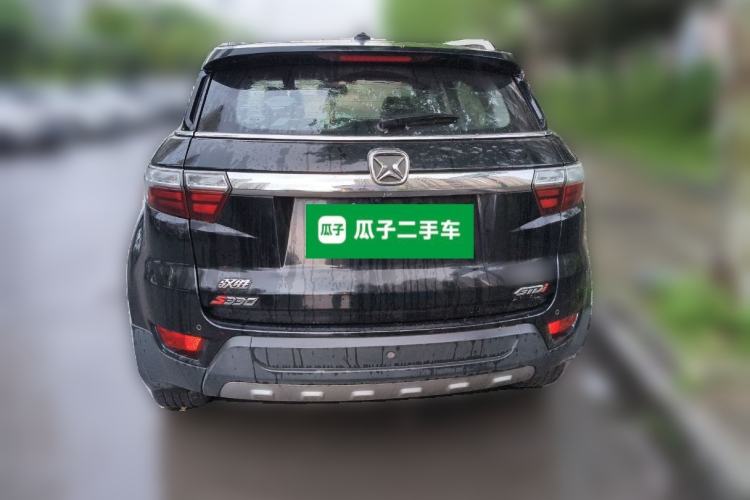 Used JMC Yusheng S330 2016 1.5L GTDi Automatic Two-Wheel Drive Fashion Edition Rear