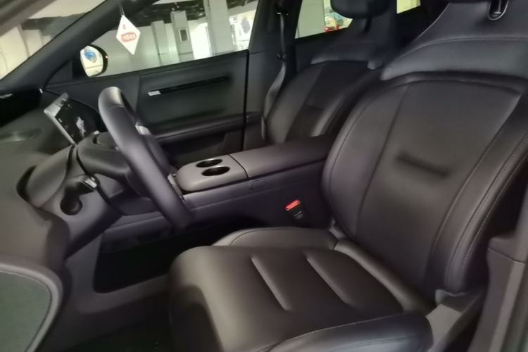 Used Avatr 06 2025 Ultra Pure Electric Edition Left Front Seat