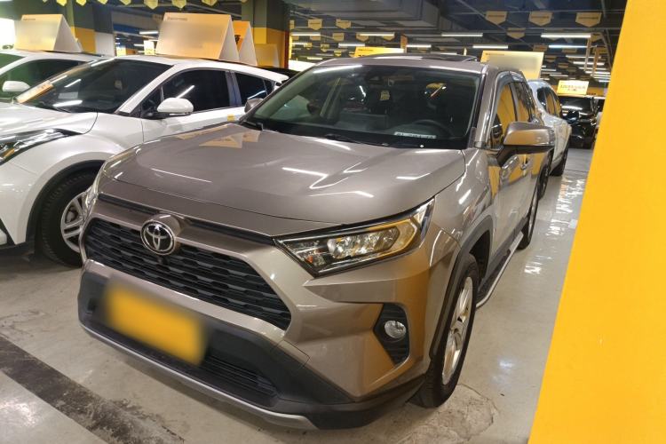 Used Toyota RAV4 2020 2.0L CVT Two-Wheel Drive Fashion Edition
