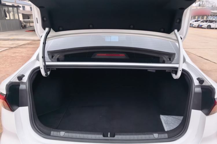 Used Geely Auto Emgrand 2025 4th Generation 1.5L CVT Longteng Edition
