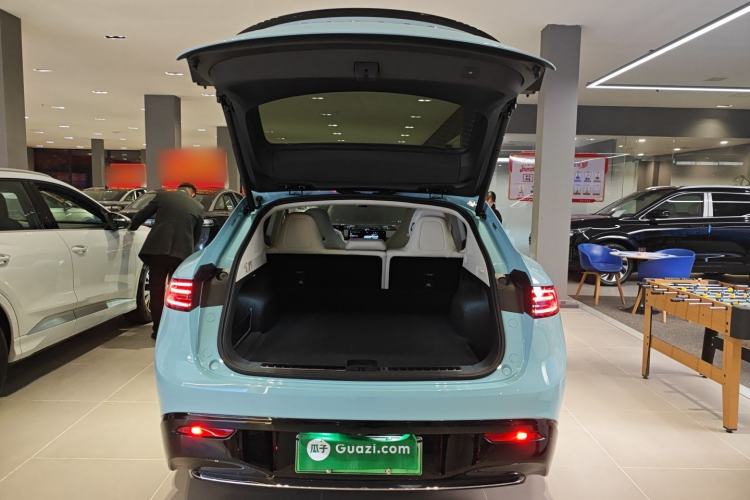 Used Hima Luxeed R7 2024 All-Electric 802 km Max Trunk