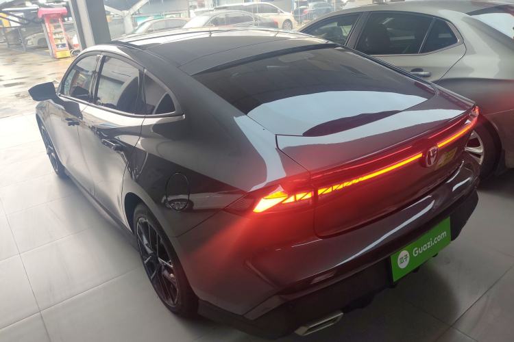 Used Changan UNI-V 2024 1.5T Prestige Edition
