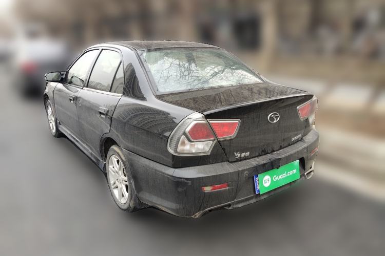 Used Soueast V3 Lingyue 2011 Revised Version 1.5L Manual – Style Edition
