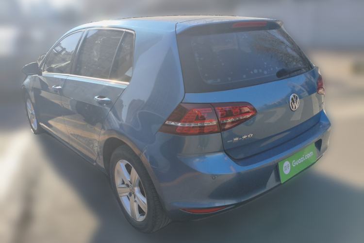 Used Volkswagen Golf 2017 1.6L Automatic Comfort Million-Vehicle Anniversary Edition
