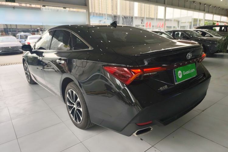Used Toyota Avalon 2023 2.5L Luxury Edition Rear Left 45 Deg