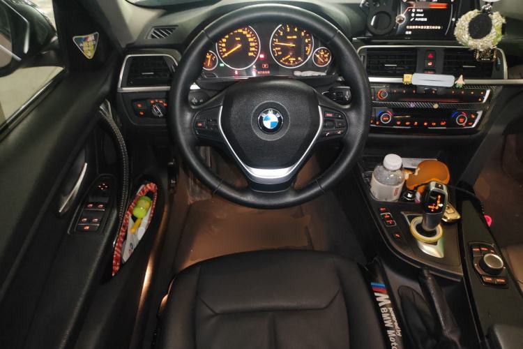 Used BMW 3 Series 2016 320Li Ambition Model
