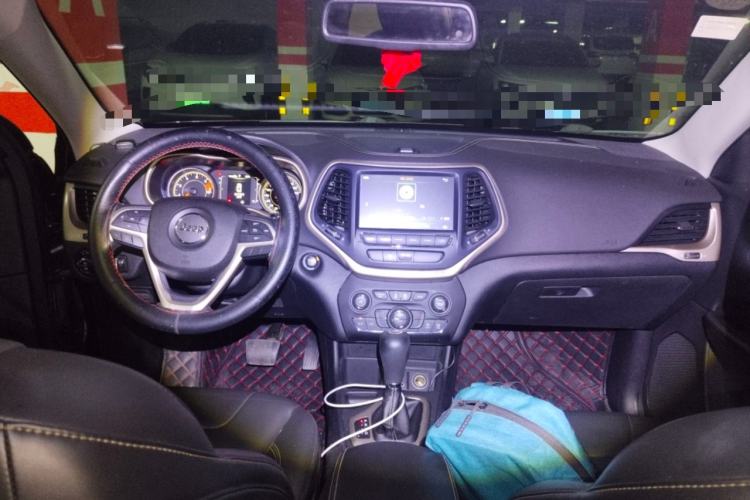 Used Jeep Cherokee 2016 2.4L Leading Edition