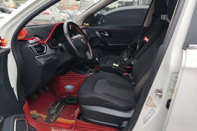 Used FAW Senya R7 2016 1.6L Manual Comfort Model Left Front Seat