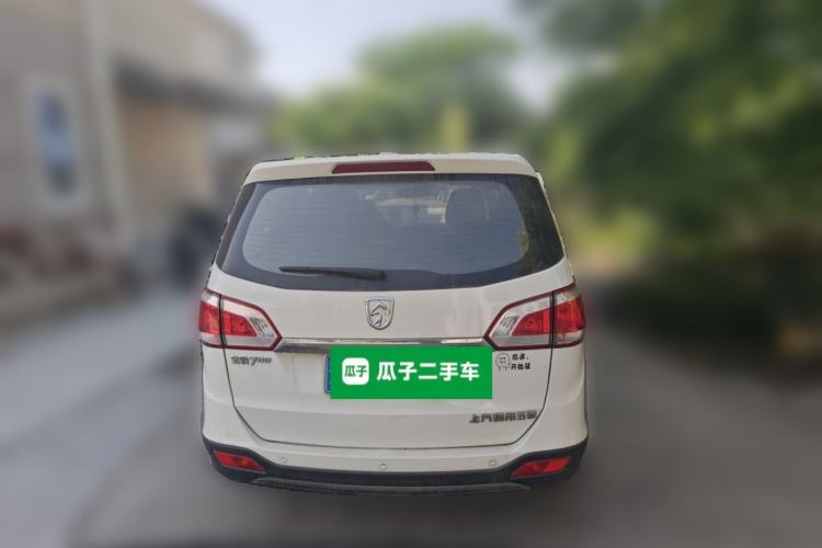 Used Baojun 730 2014 1.5L Manual Luxury Navigation ESP Version 7 Seats