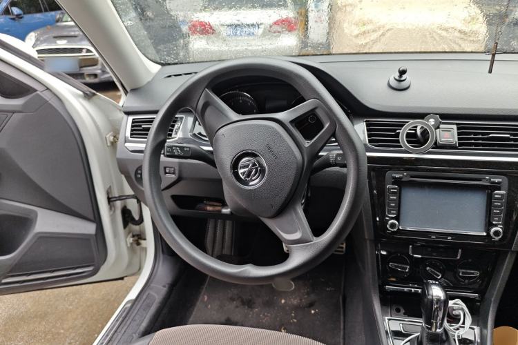 Used Volkswagen C-TREK 2017 230TSI DSG Comfort Version Steering Wheel