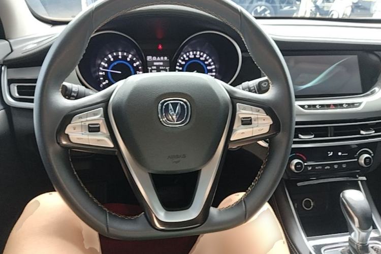 Used CHANGAN Eado 2018 High-Energy Edition 1.6L GDI Automatic Pioneer Model China V Standard