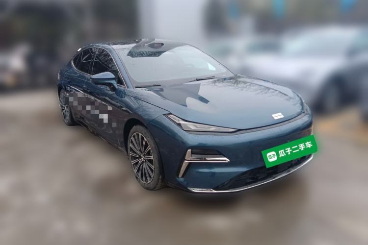 Used Geely Galaxy 8 2025 130km EM-P Starship Edition Front Right 45 Deg