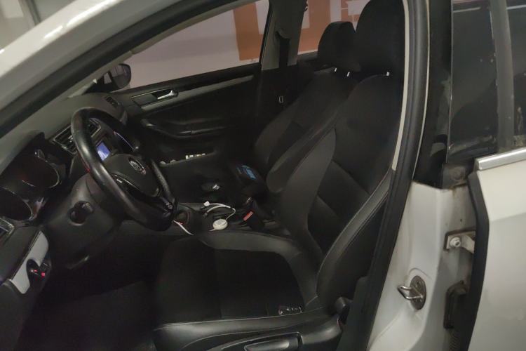 Used Volkswagen Sagitar 2017 1.6L Automatic Comfort Model Left Front Seat