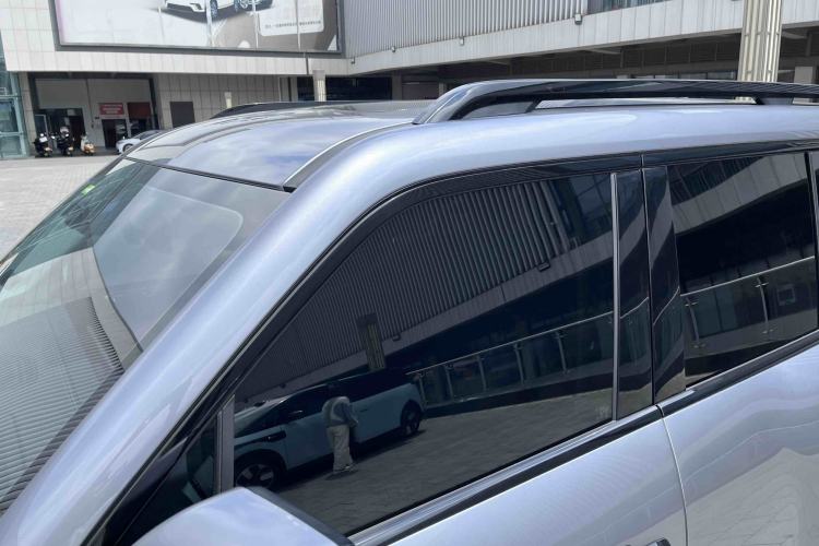 Used Formula Leopard 5 2023 Navigator Edition
