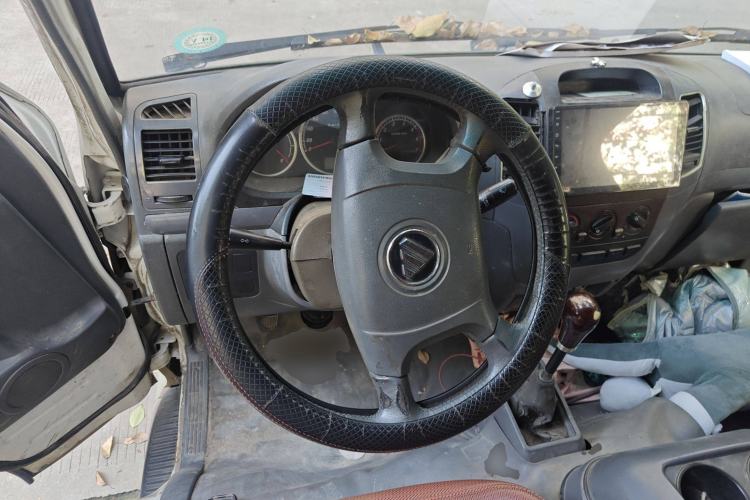 Used Foton Scenic 2014 2.0L Express Standard Long-Wheelbase Low-Roof 4Q20M
