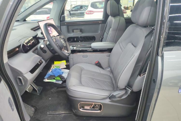 Used Zeekr MIX 2025 Intelligent Driving Version
