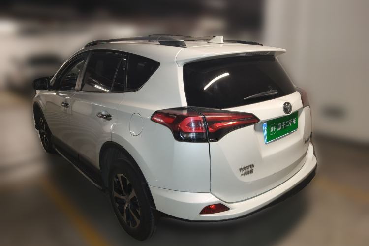 Used Toyota RAV4 2016 2.0L CVT Two-Wheel Drive Fashion Edition China V Standard Rear Left 45 Deg