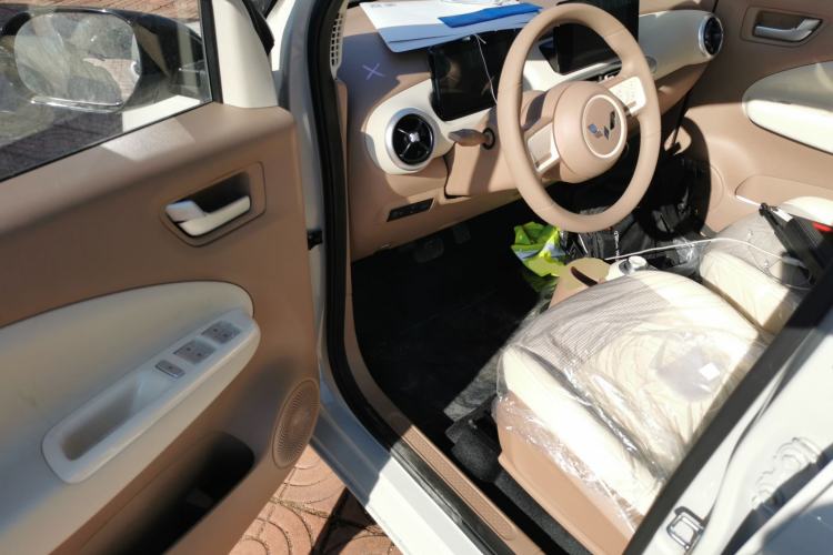 Used Wuling Hongguang MINIEV 2025 Four-Door Version Zhenxiang+ Edition
