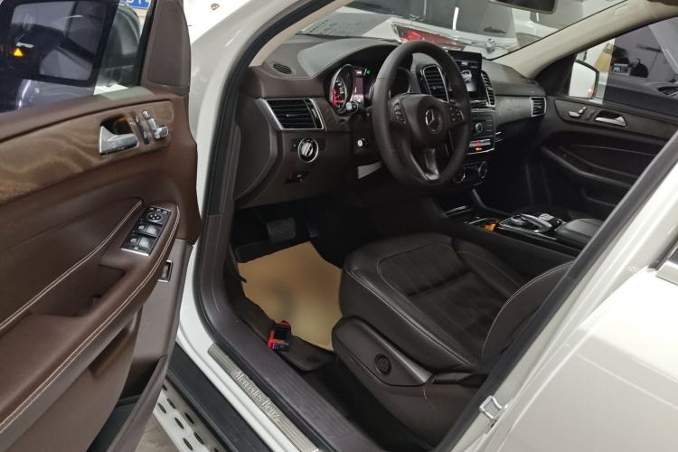 Used Mercedes-Benz GLE 2017 GLE 400 4MATIC
