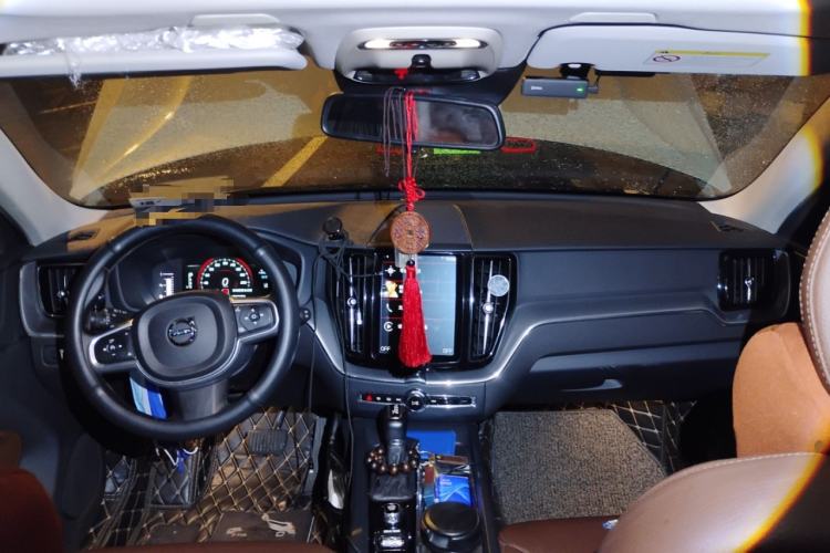 Used Volvo XC60 2018 T5 4x4 Zhiyi Edition