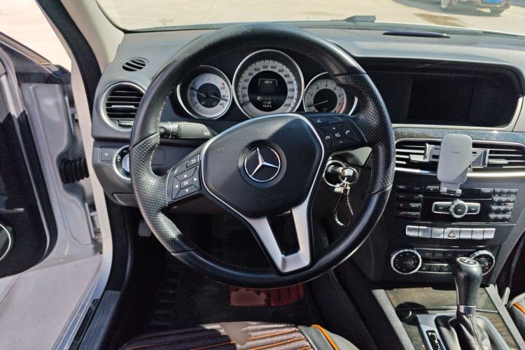 Used Mercedes-Benz C-Class 2013 C 260 CGI Fashion Model Steering Wheel