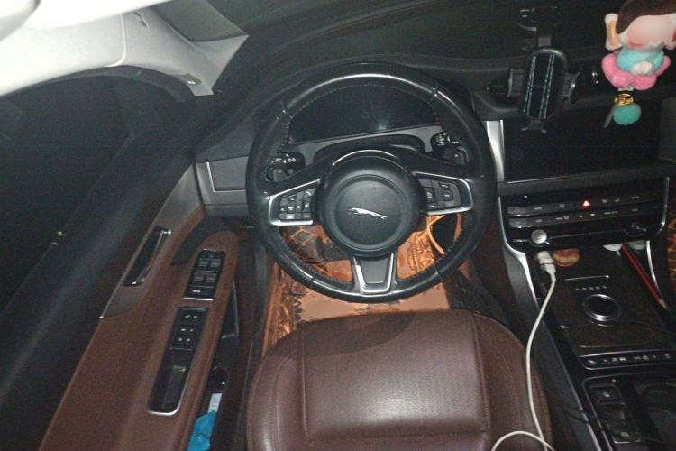 Used Jaguar XFL 2019 XFL 2.0T 250 PS Two-Wheel-Drive Luxury Edition