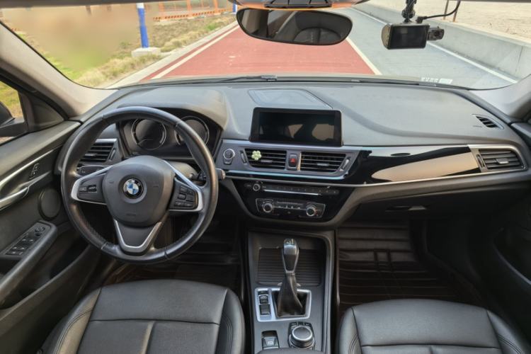 Used BMW 1 Series 2019 118i Fashion Model Exterior 3