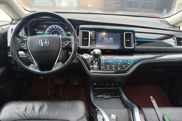 Used Honda Elysion 2019 2.0L Hybrid Luxury Edition
