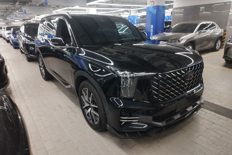 Used GAC Trumpchi GS8 2022 Flagship Series 2.0 TGDI Two-Wheel-Drive Prestige Edition (7 Seats) Front Right 45 Deg