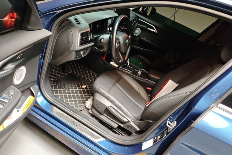 Used BMW 1 Series 2022 120i M Sport Edition Driver Seat