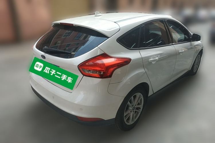 Used Ford Focus 2018 Hatchback Classic 1.6L Automatic Trendy SmartDrive Edition Rear Right 45 Deg