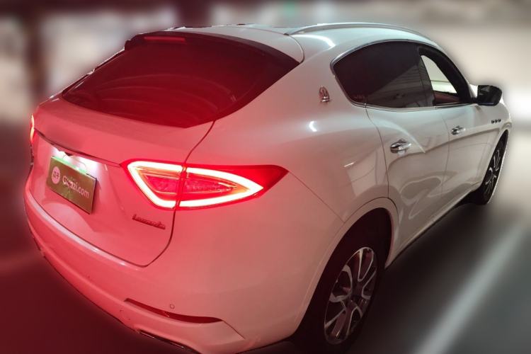 Used Maserati Levante 2016 3.0T Standard Edition Rear Right 45 Deg