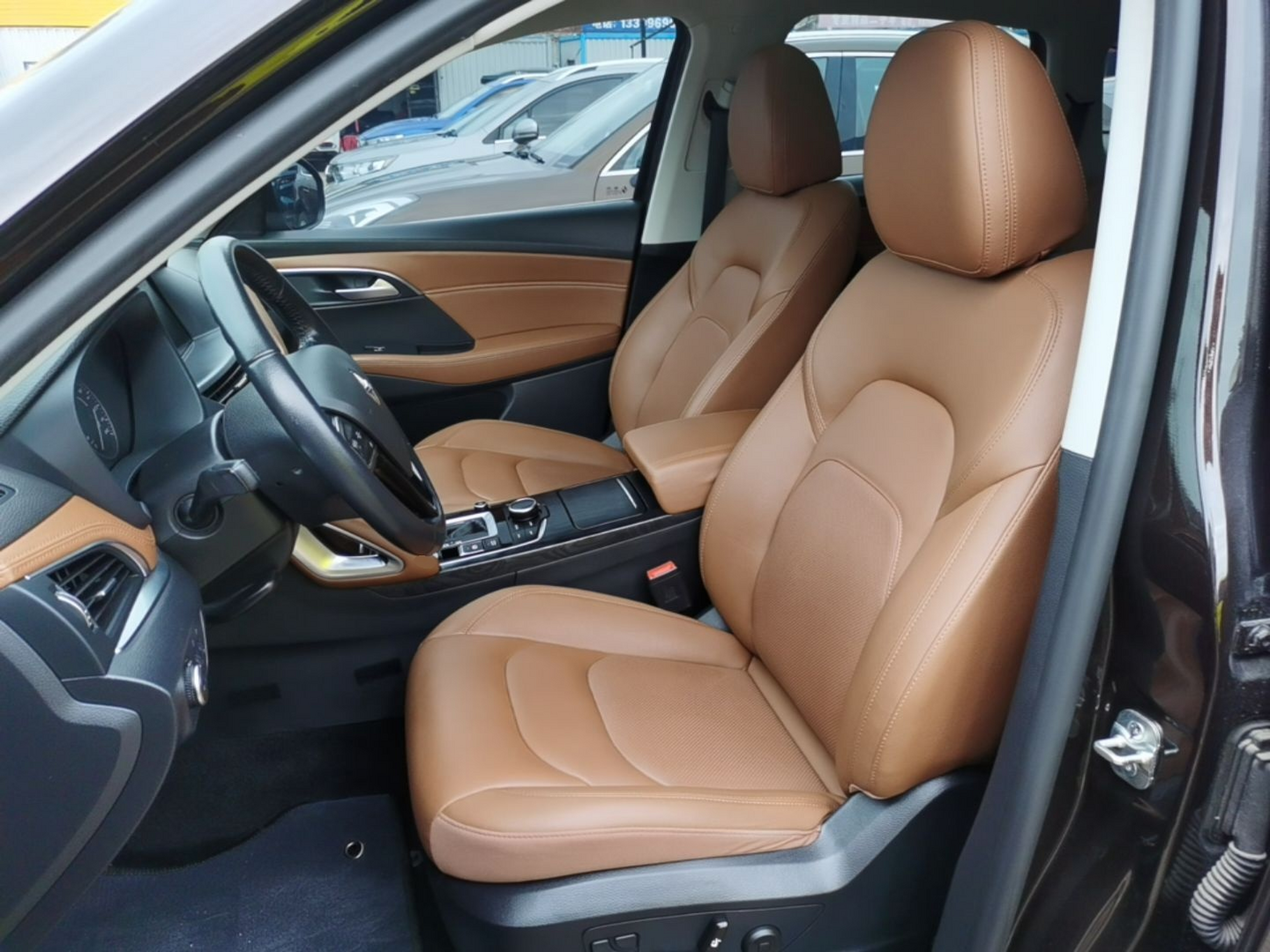 Interior delantero