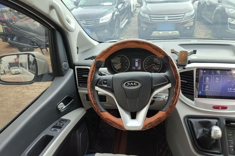 Used JAC Refine M4 2021 2.0L Manual Commercial Edition

