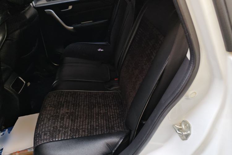 Used Haval H6 2015 Revised Version Sport Edition 1.5T Manual Transmission Two-Wheel Drive Elite Grade