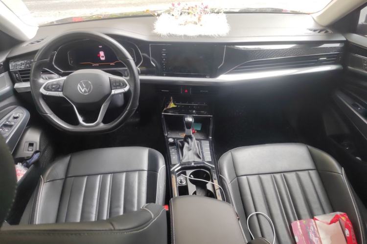 Used Volkswagen Passat 2022 330TSI Starry Elite Edition Center Console