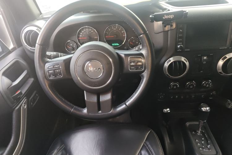 Used Jeep Wrangler 2015 3.0L Sahara Four-Door Comfort Edition