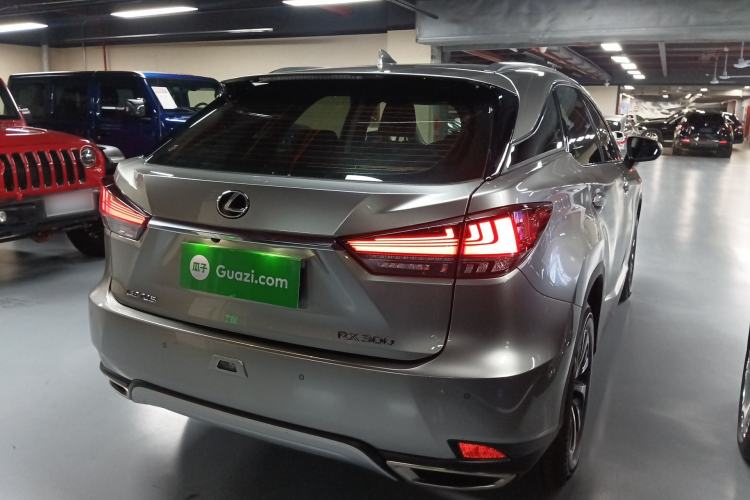 Used Lexus RX 2020 Revised Version 300 Two-Wheel Drive Comfort Edition
