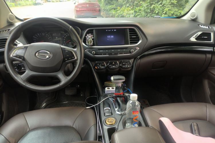 Used GAC Trumpchi GS4 2017 235T Automatic Two-Wheel Drive Luxury Smart Connectivity Version Center Console