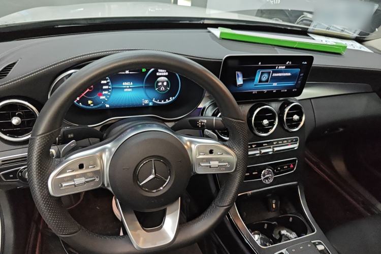 Used Mercedes-Benz C-Class 2021 C 260 L Sport Edition Star Collection Center Console