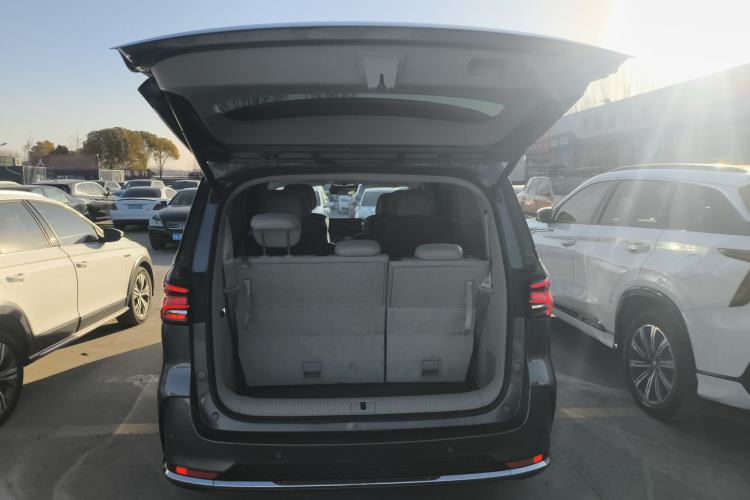 Used Roewe iMAX8 2021 400TGI Supreme Series Ultimate Edition