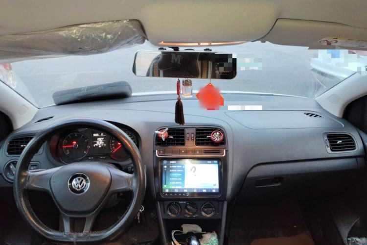 Used Volkswagen Polo 2018 1.5L Automatic Advanced Driving Model Center Console