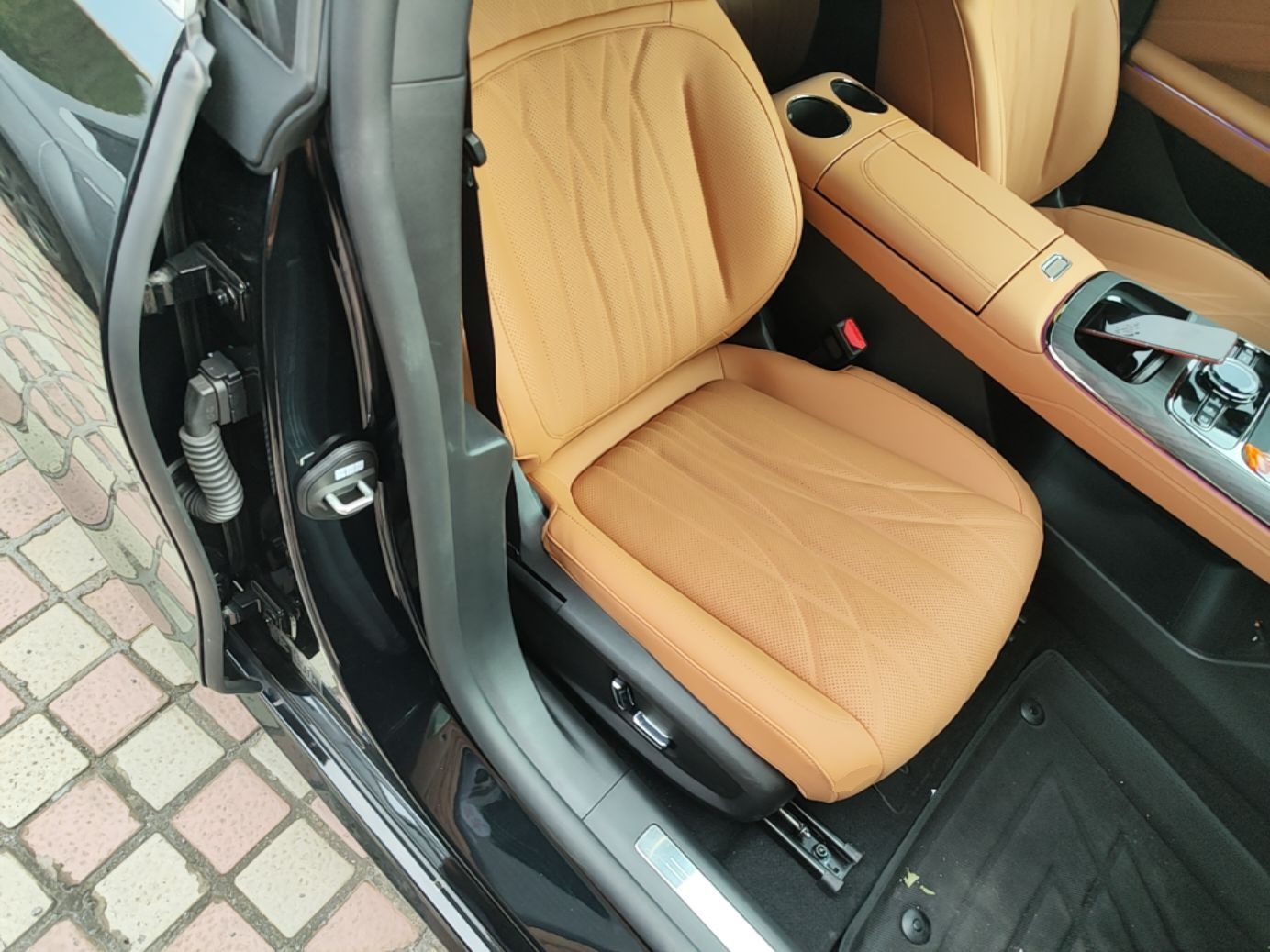Geely Galaxy 8 2026 Model 225km EM-i Long-Range Ocean Edition — снимка 19